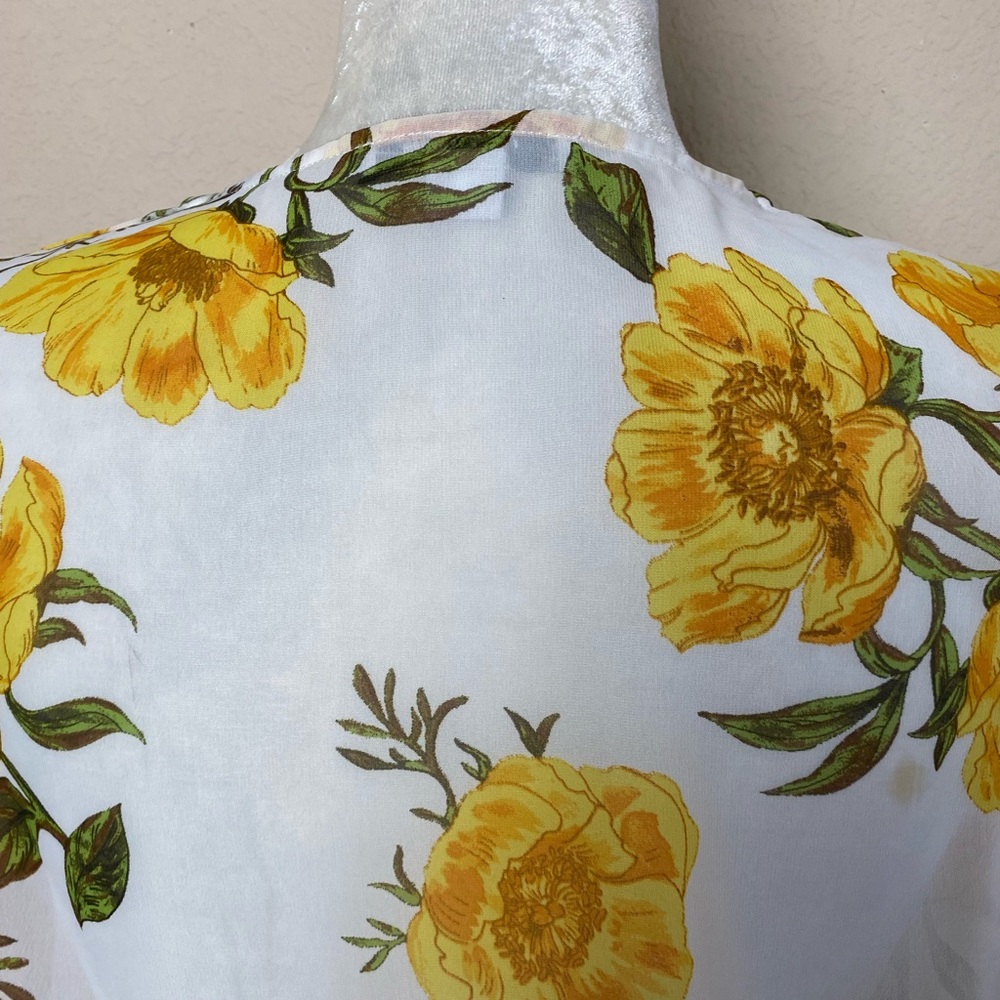 Favlux White & Yellow Floral Print Chiffon Cold Shoulder Crop Top Size Large - Picture 8 of 10